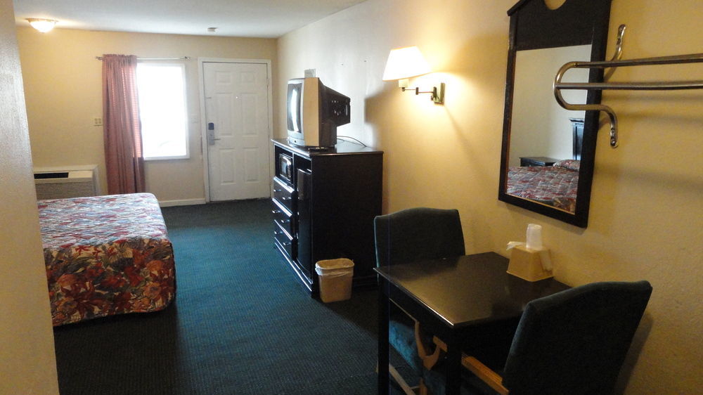 Western - Pensacola Hotel Beach Haven