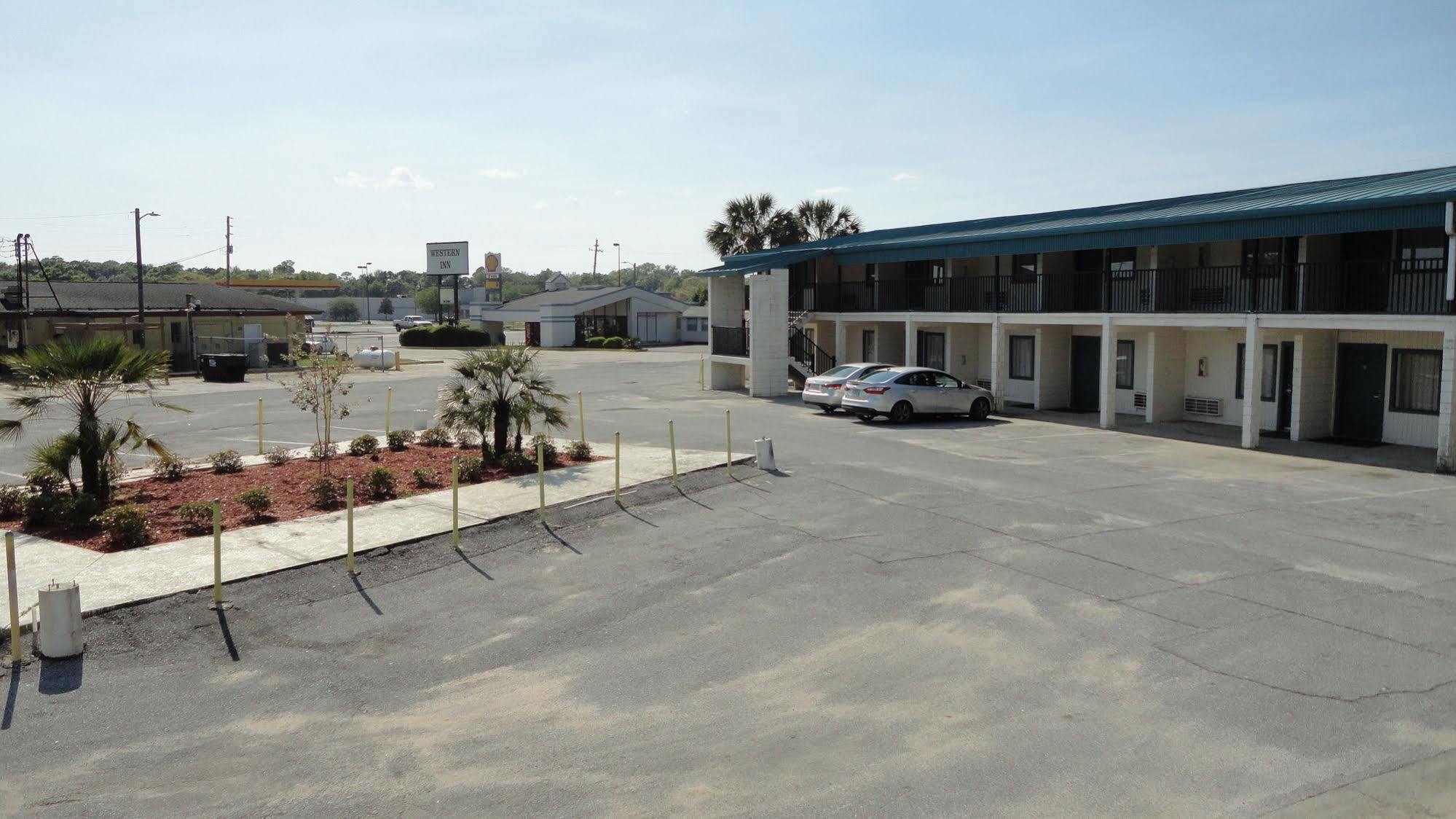 Western - Pensacola 2*