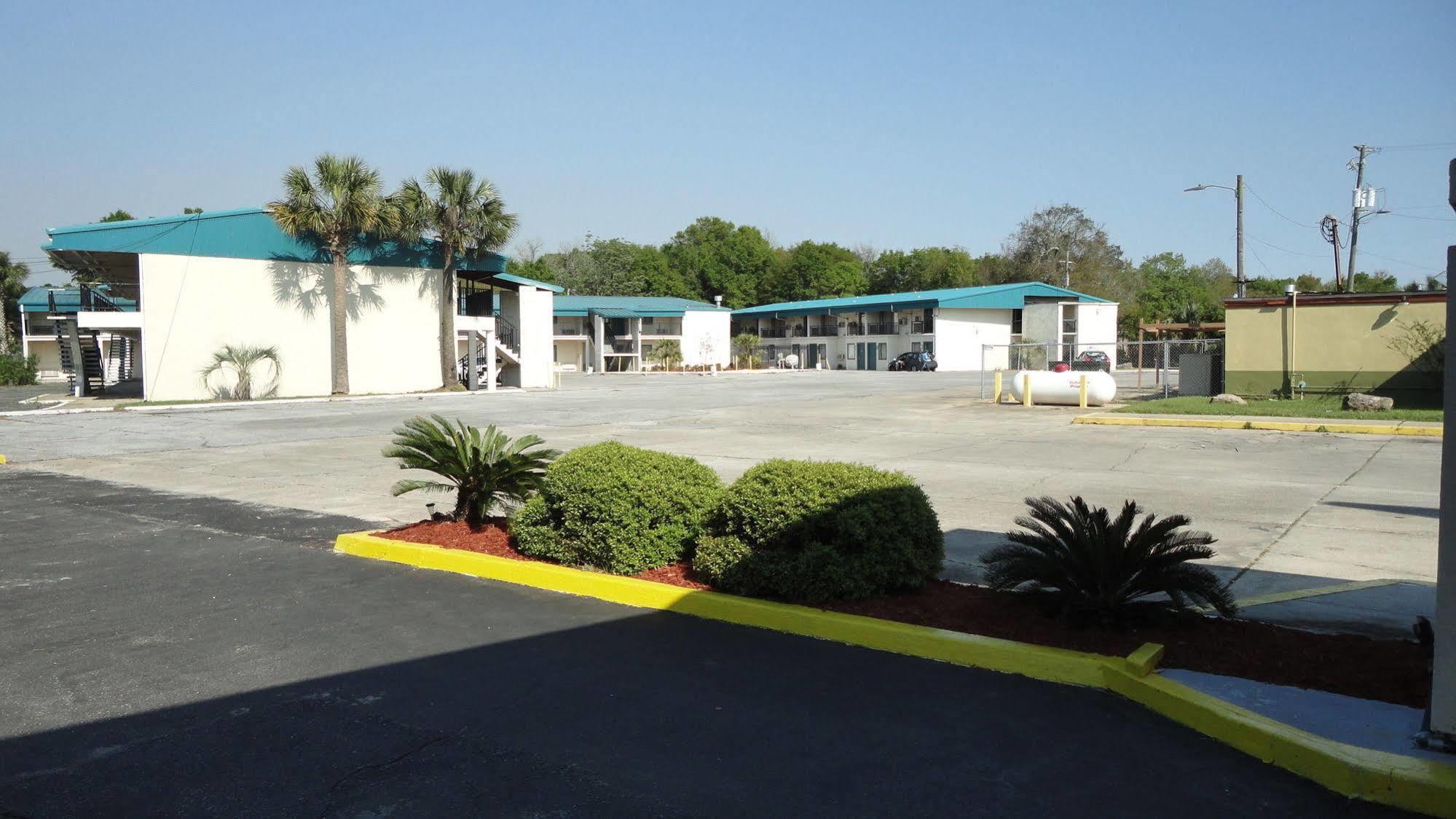 Western - Pensacola
