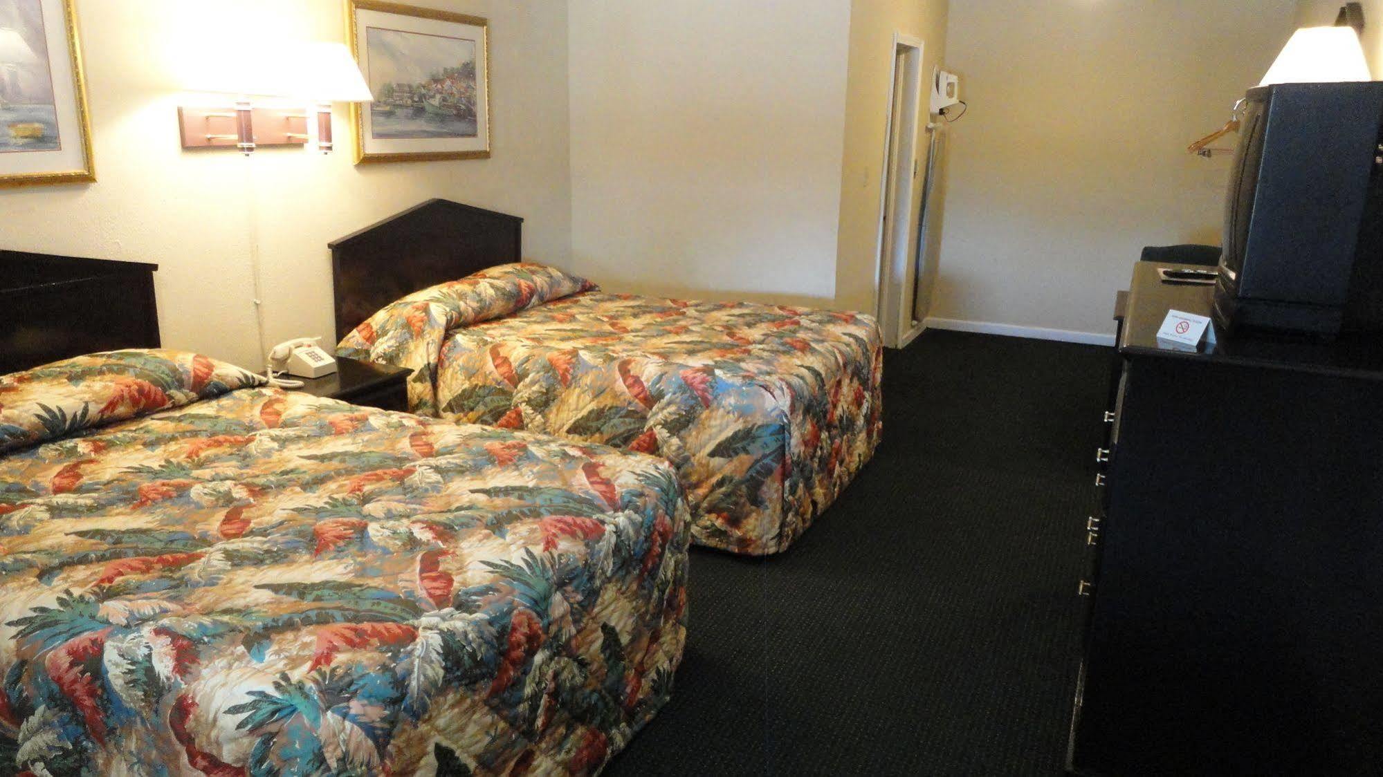 Western - Pensacola Hotel 2*